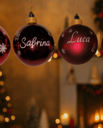 Personalisierte Christbaumkugel mit Licht